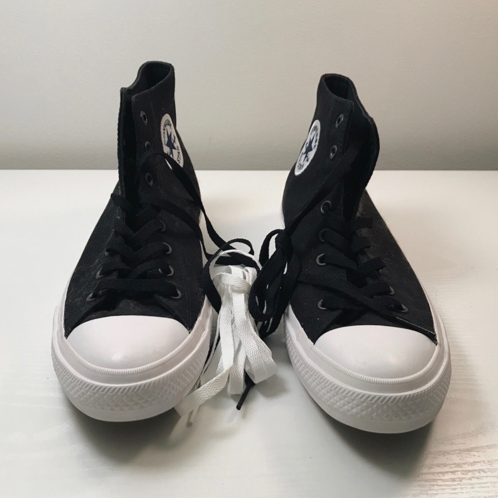 CONVERSE Mens Chuck Taylor High Top Sneakers (new)